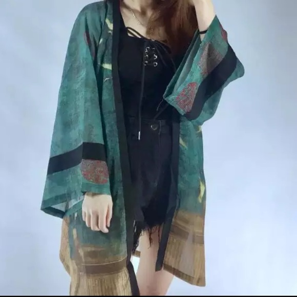 Asian Crane kimono style top - Picture 5 of 5